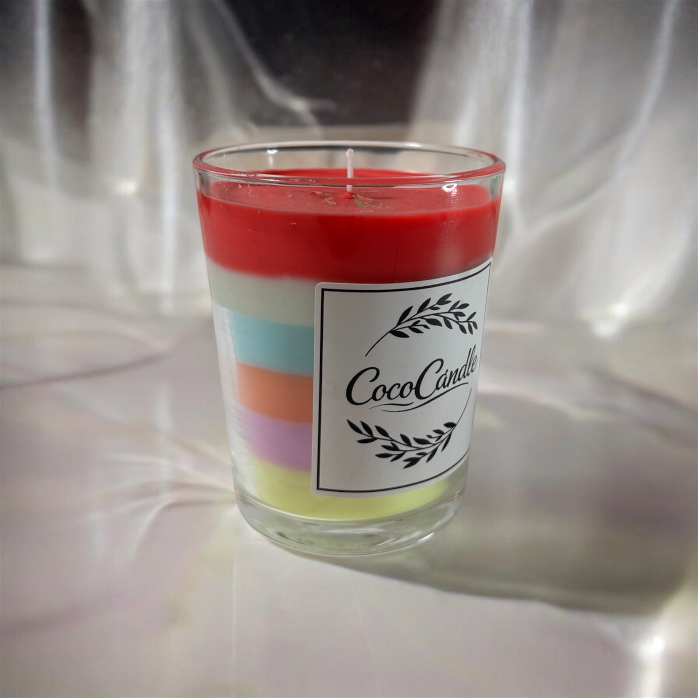 Handgemachte Regenbogen-Kerze "Farbenpracht" – 6 Schichten aus reinem Sojawachs