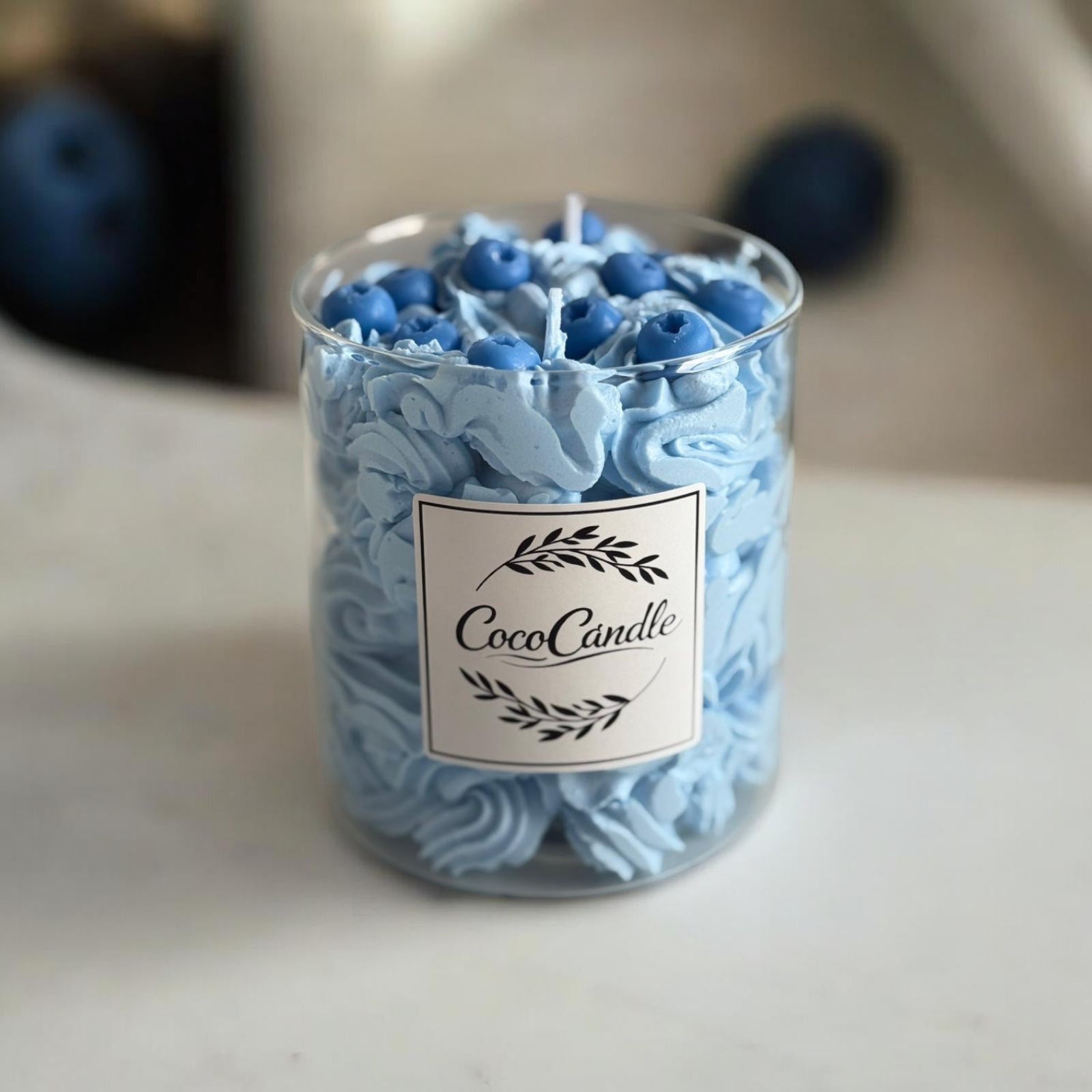 Handgemachte Dessert-Kerze "Heidelbeer-Traum" – Soya-Wachs mit Blaubeer-Optik