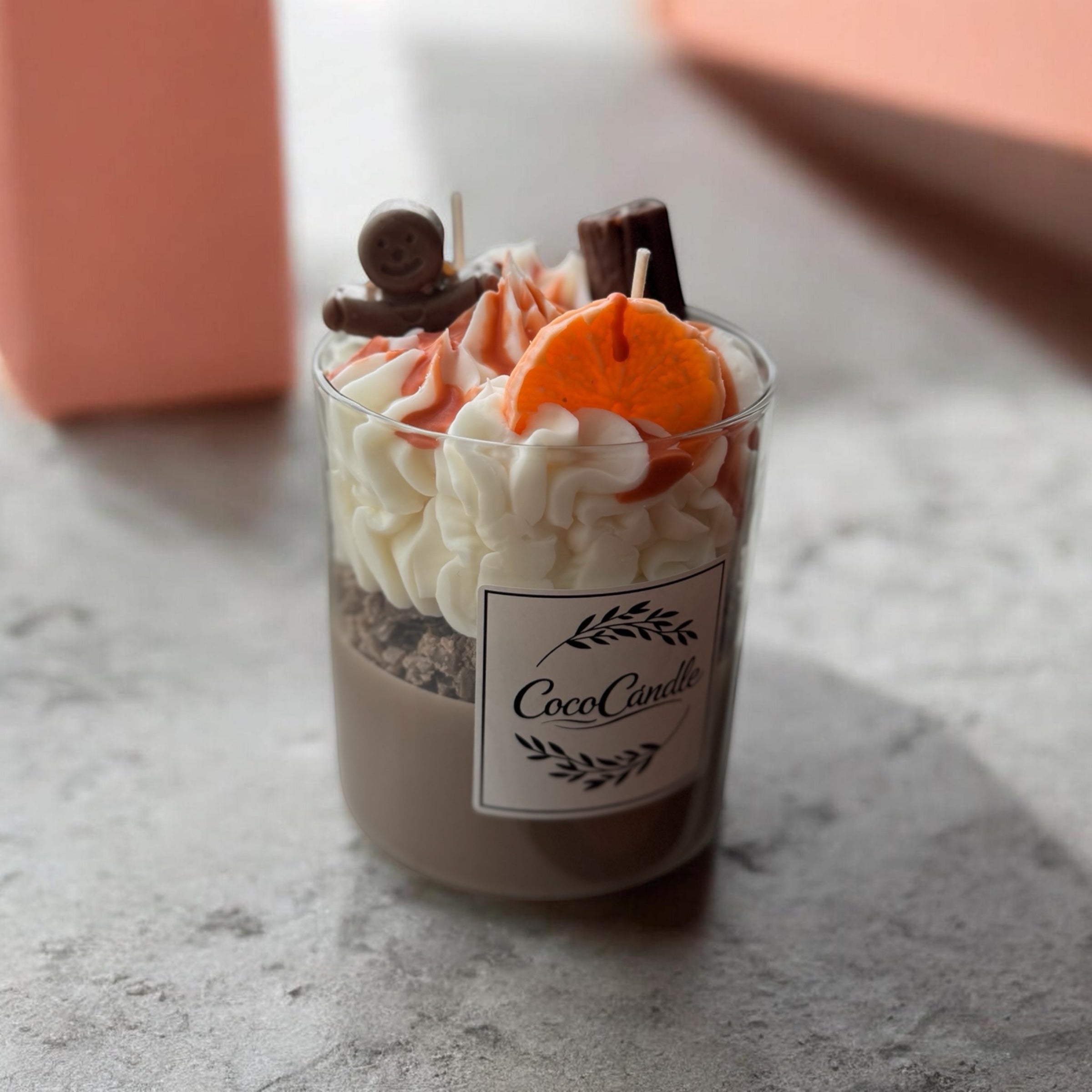 Handgemachte Dessert-Kerze "Winterzauber" – Schokolade, Orange & Karamell