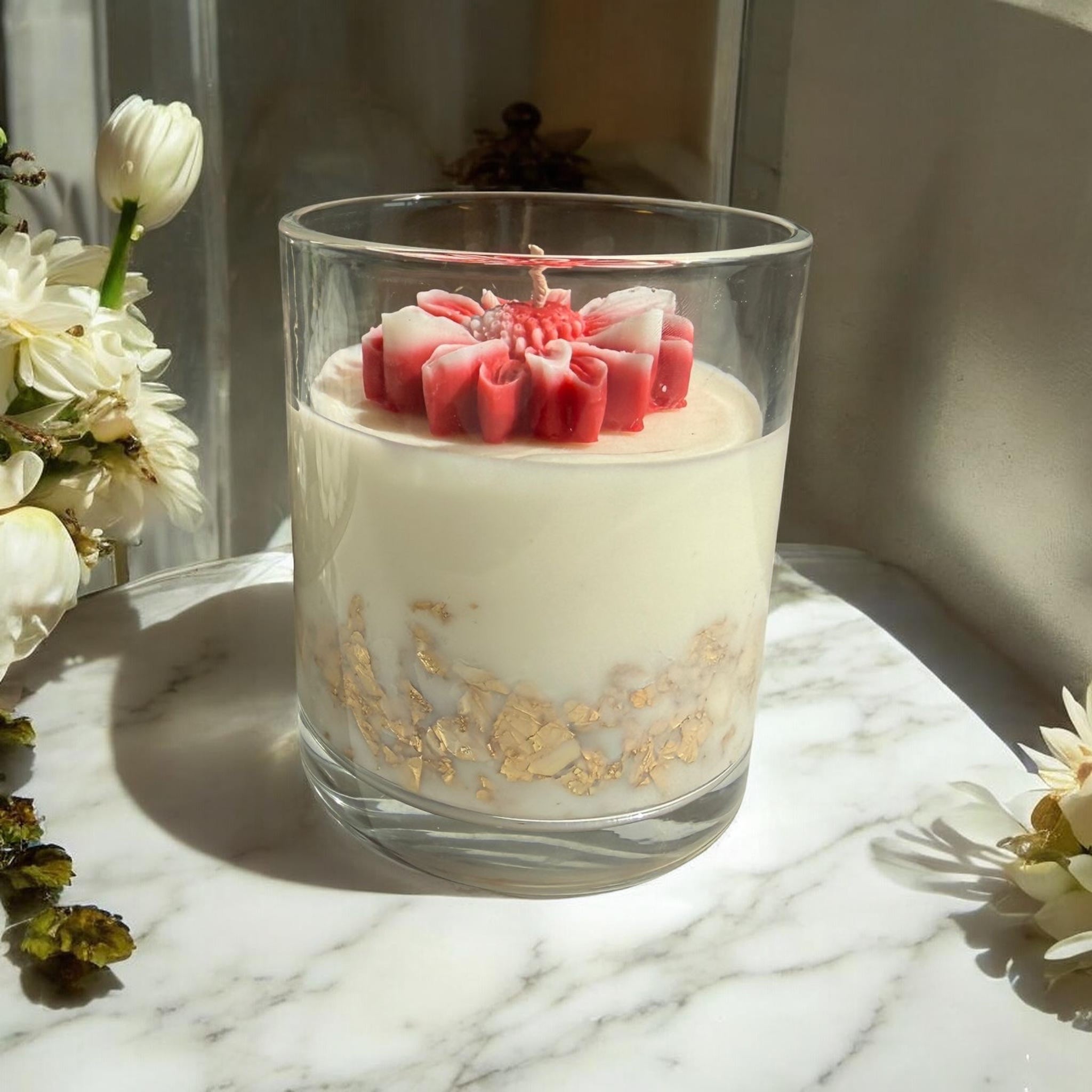 Goldene Dahlia – Handgefertigte Luxus-Sojakerze